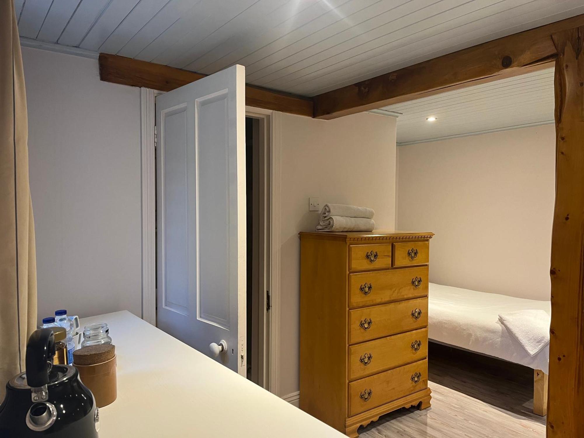Ferry House Holidays New Ross Bagian luar foto