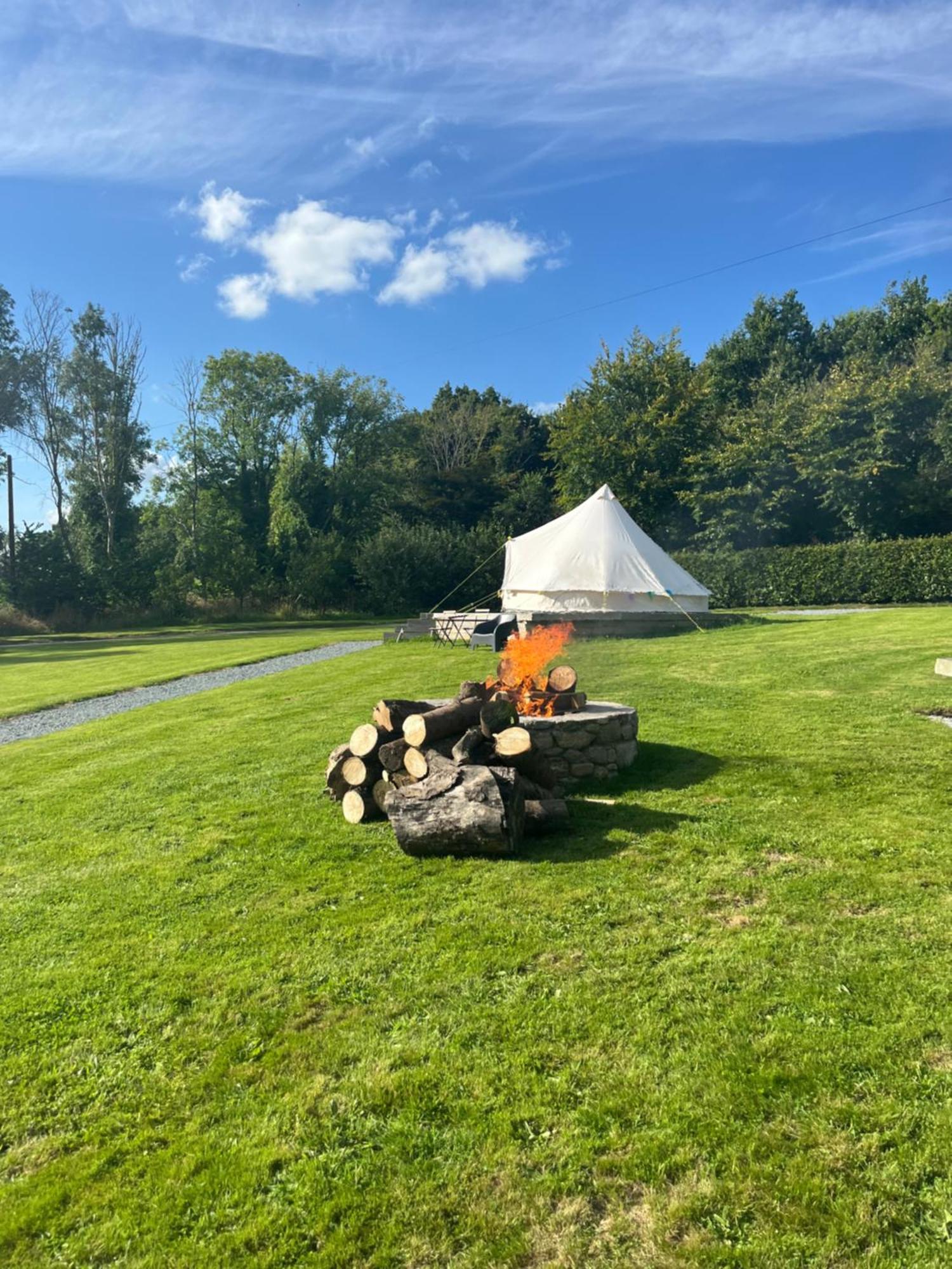 Ferry House Holidays New Ross Bagian luar foto
